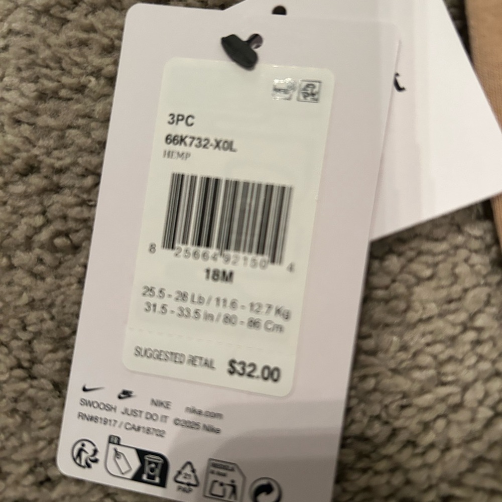 ✅ NWT Nike Baby 3-Piece Bodysuit & Pants Set 18M Hemp Neutral Tan - Picture 10 of 10